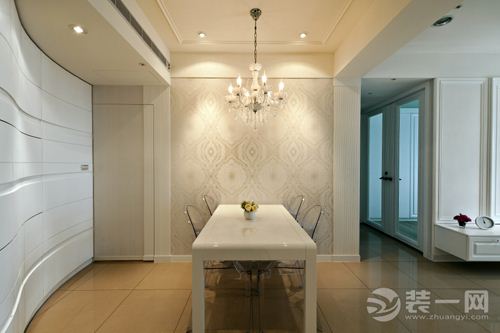 苏州装修网推荐：优雅白色新古典风格婚房样板间 餐厅菱格花纹壁纸