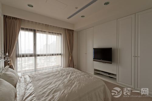 苏州装修网推荐：优雅白色新古典风格婚房样板间 主卧室系统收纳柜